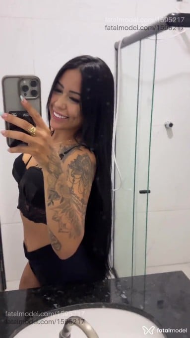 Acompanhante mulher morena (o) de olhos castanhos - Geovanna Rodriguez Acompanhante mulher morena (o) de olhos castanhos - Geovanna Rodriguez