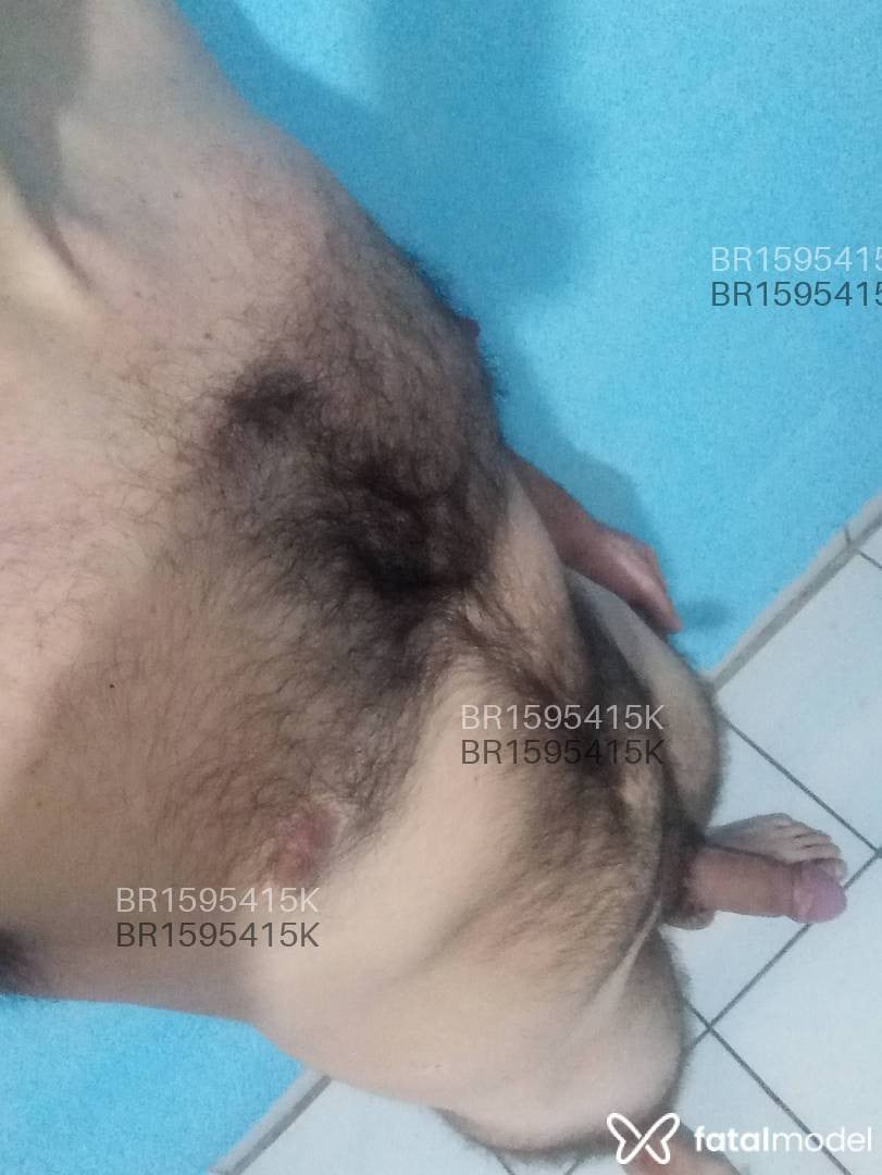 Acompanhante homem com cabelo castanho de olhos castanhos em Criciúma - Romeo