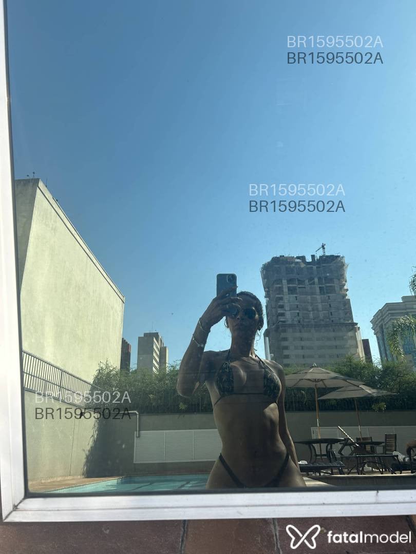 Acompanhante mulher trans morena (o) de olhos pretos em São Paulo - Allana Onassis