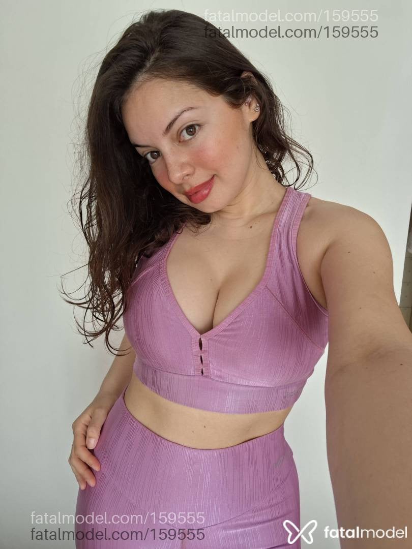 Acompanhante mulher com cabelo castanho de olhos castanhos - MAYARA KUPFFER
