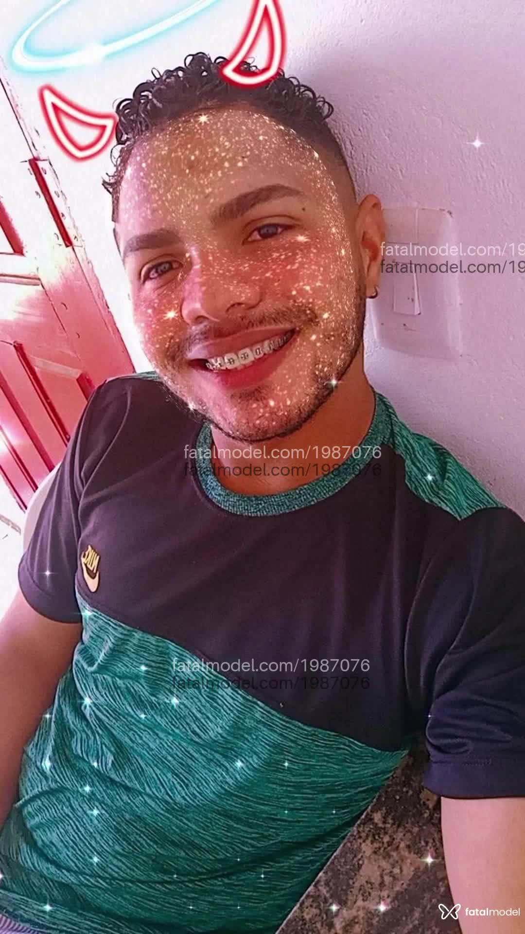 Acompanhante homem trans morena (o) de olhos castanhos em Confresa Acompanhante homem trans morena (o) de olhos castanhos em Confresa - Denyell Alencar