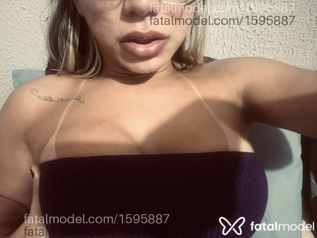 Acompanhante mulher trans loira (o) de olhos castanhos - Marcela Araujo
