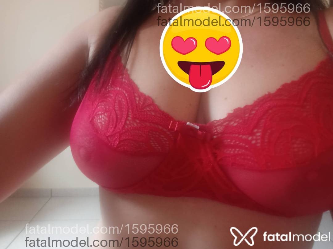 Acompanhante mulher com cabelo castanho de olhos castanhos em Divinópolis Acompanhante mulher com cabelo castanho de olhos castanhos em Divinópolis - Danielle