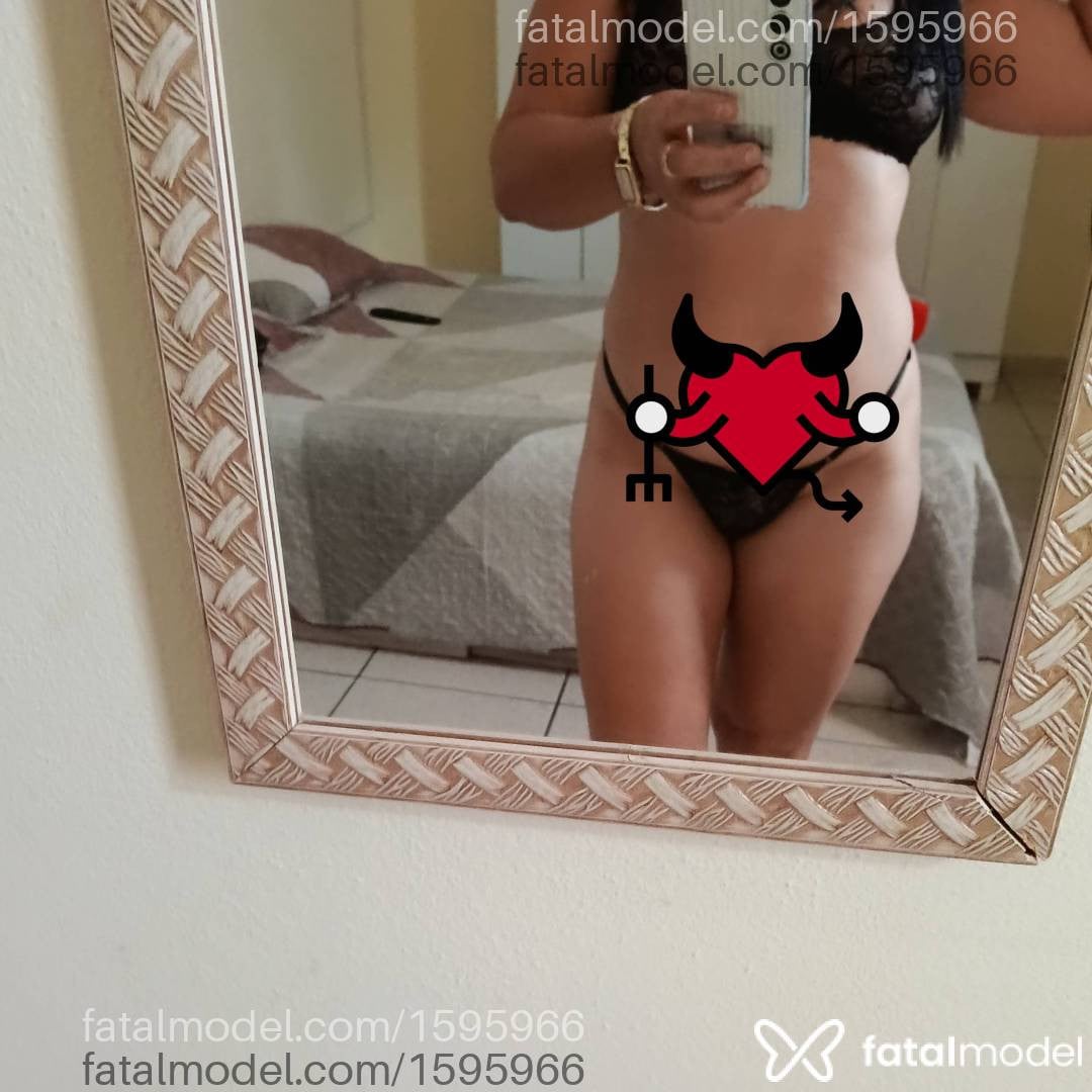 Acompanhante mulher com cabelo castanho de olhos castanhos em Divinópolis Acompanhante mulher com cabelo castanho de olhos castanhos em Divinópolis - Danielle