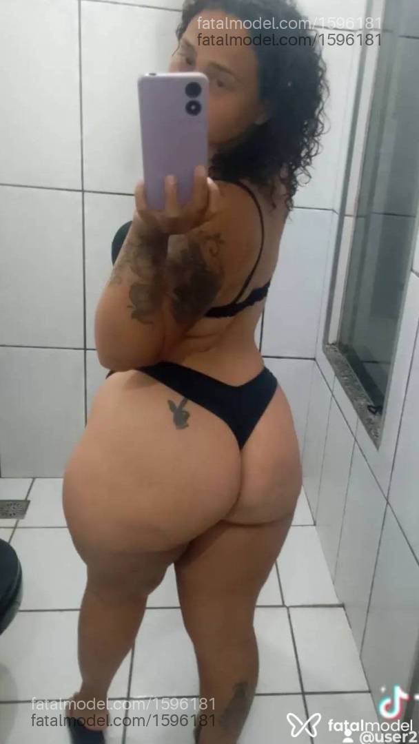 Acompanhante mulher morena (o) de olhos castanhos - Thalia Rubuda