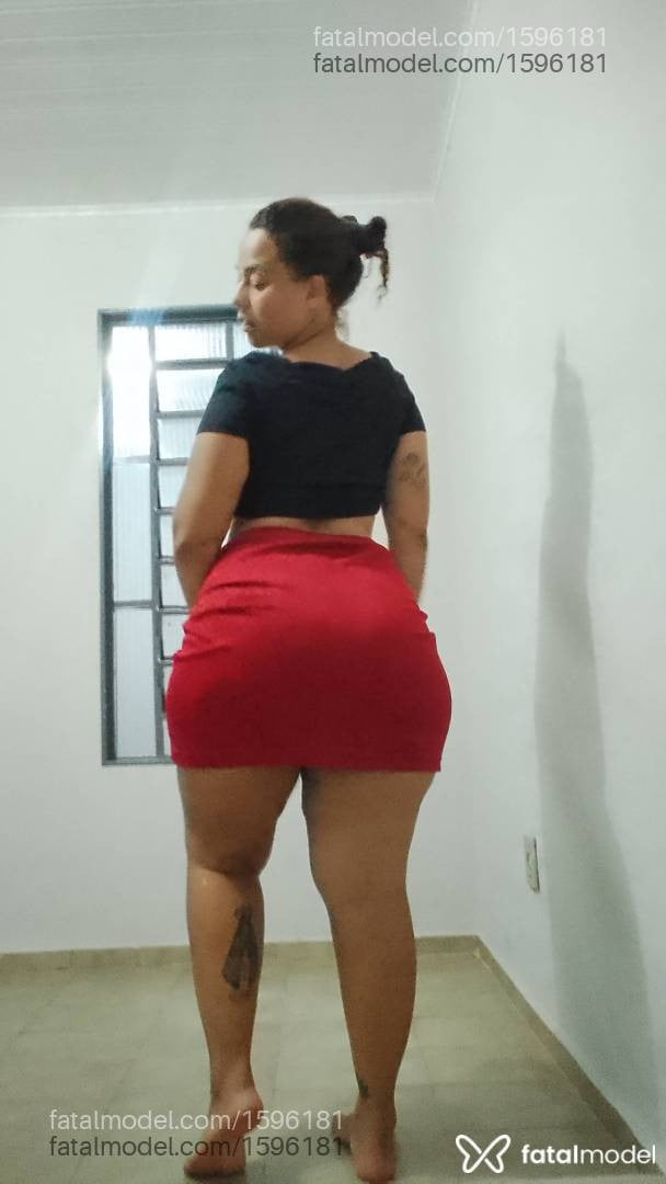 Acompanhante mulher morena (o) de olhos castanhos - Thalia Rubuda