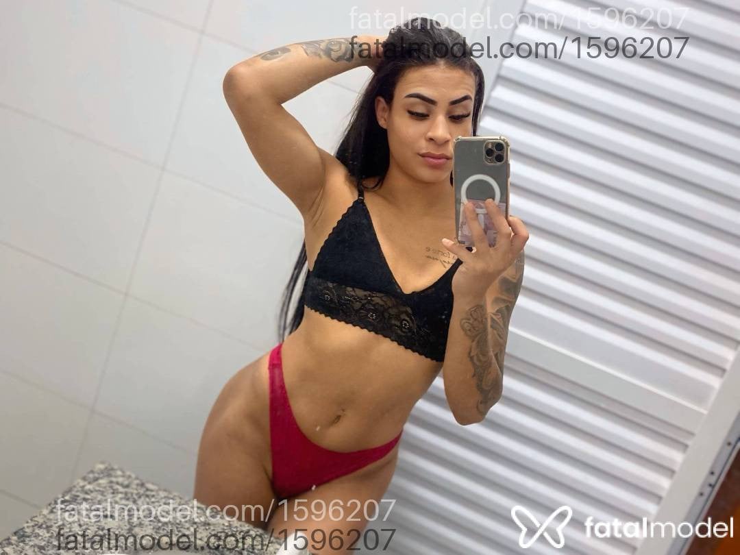 Acompanhante mulher morena (o) de olhos castanhos em Navegantes - Rafaela Dias