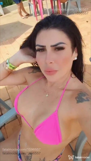 Acompanhante mulher morena (o) de olhos mel em Itajaí - Manuelle Mendes