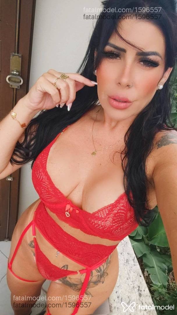 Acompanhante mulher morena (o) de olhos mel - Manuelle Mendes