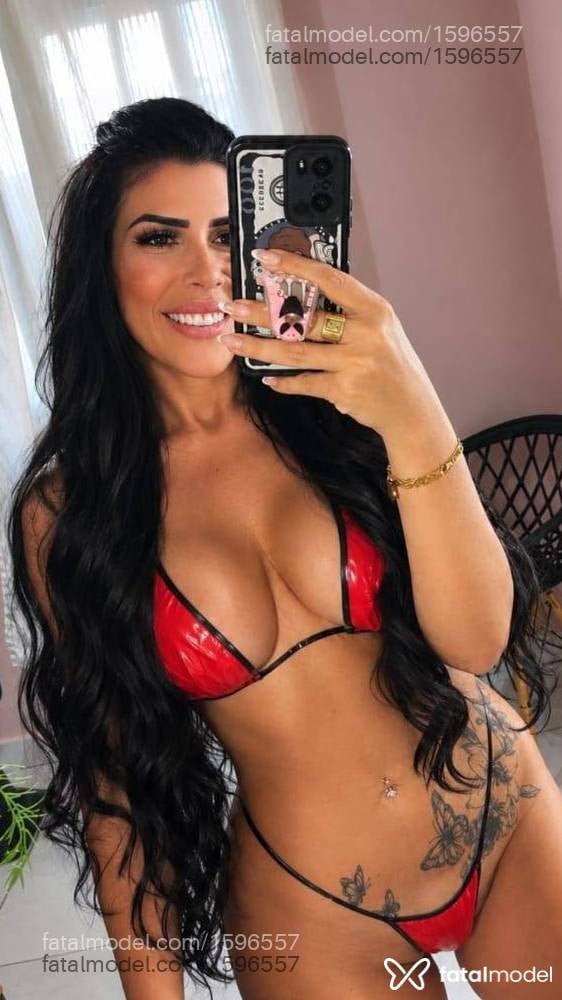 Acompanhante mulher morena (o) de olhos mel - Manuelle Mendes