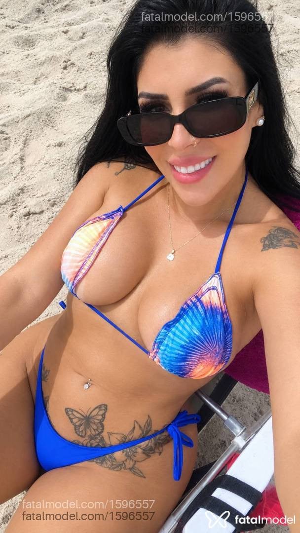 Acompanhante mulher morena (o) de olhos mel - Manuelle Mendes