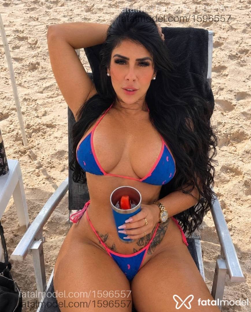 Acompanhante mulher morena (o) de olhos mel - Manuelle Mendes
