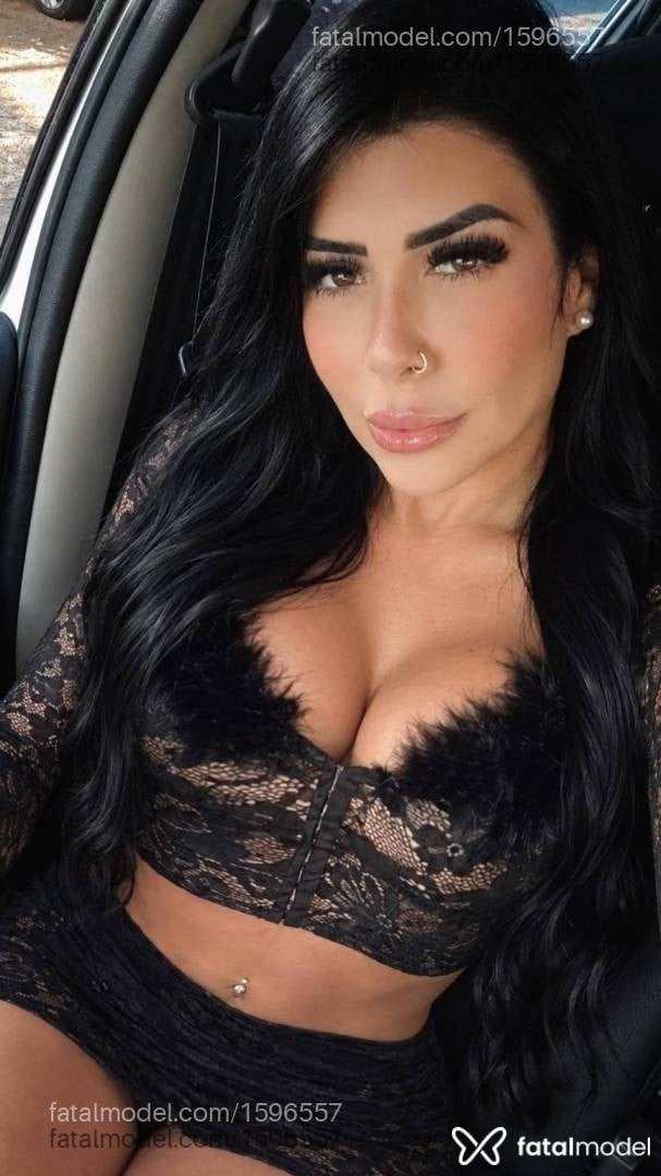 Acompanhante mulher morena (o) de olhos mel - Manuelle Mendes