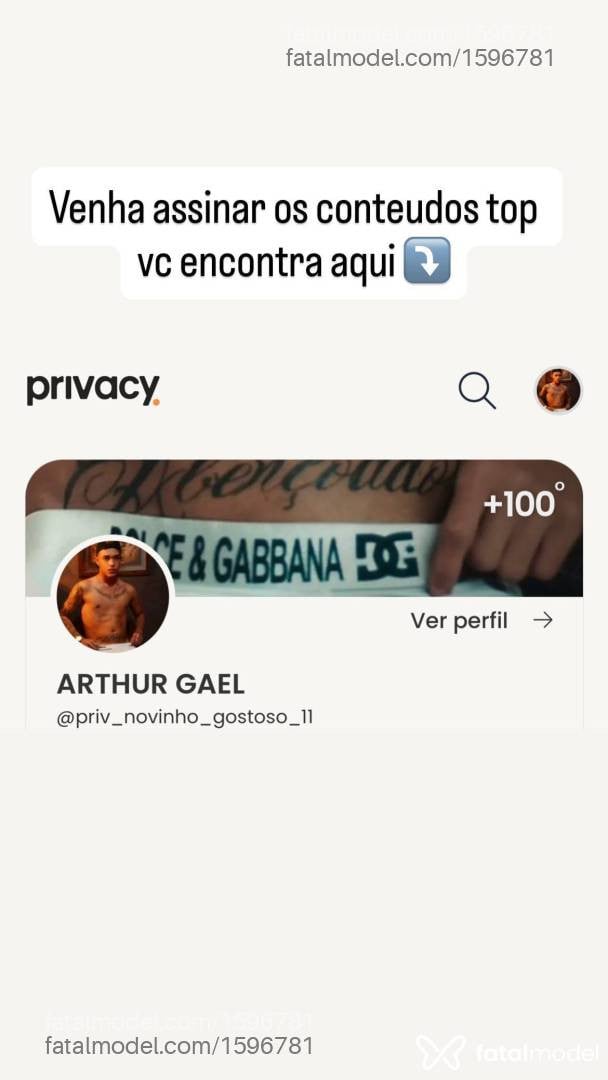 Acompanhante homem loira (o) de olhos castanhos - Arthur Gael