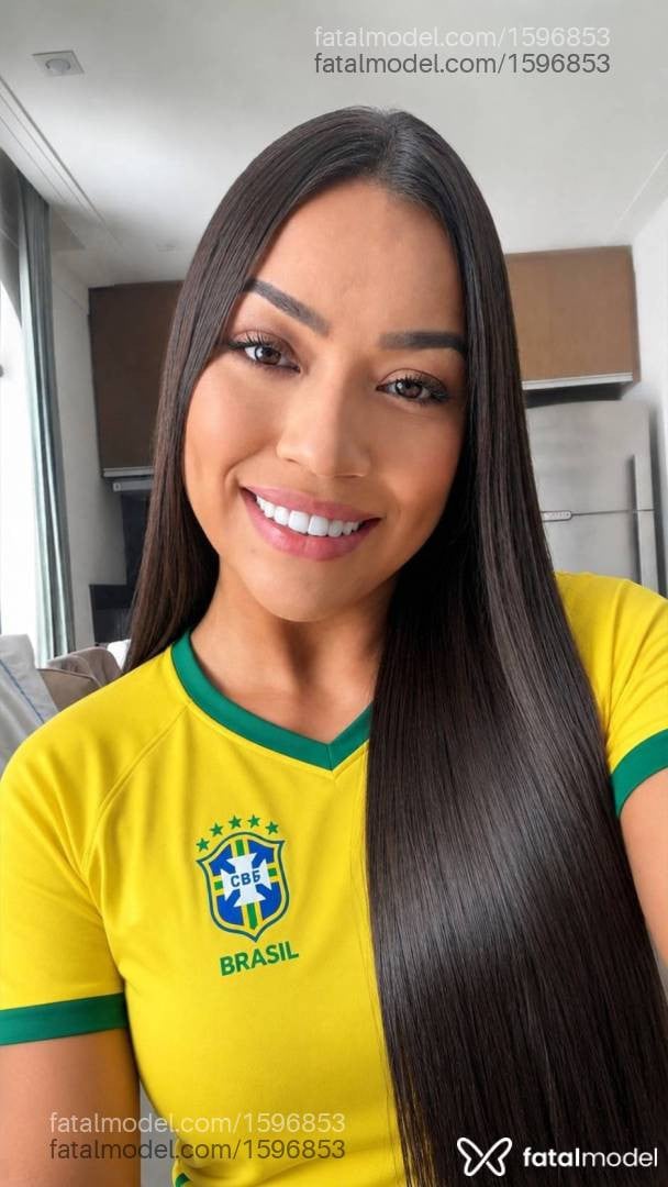 Acompanhante mulher com cabelo castanho de olhos castanhos em São Paulo - Paula Menezes