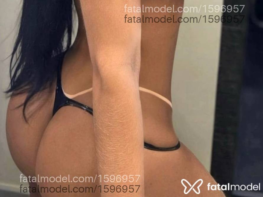 Acompanhante mulher com cabelo castanho de olhos mel - Laiss