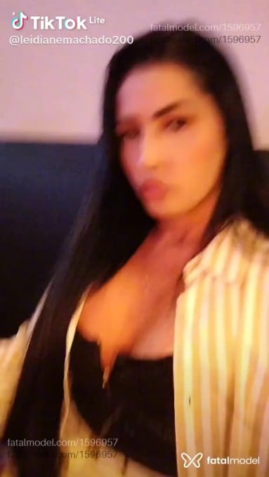 Acompanhante mulher com cabelo castanho de olhos mel em Morrinhos - Laiss
