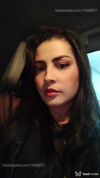 Acompanhante mulher com cabelo castanho de olhos mel em Morrinhos - Laiss