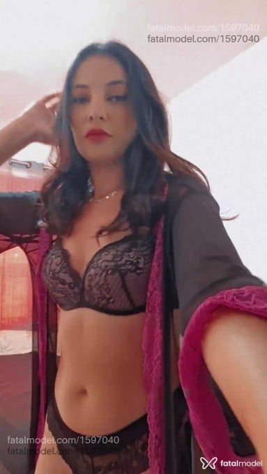 Acompanhante mulher morena (o) de olhos castanhos em Volta Redonda - Isadora