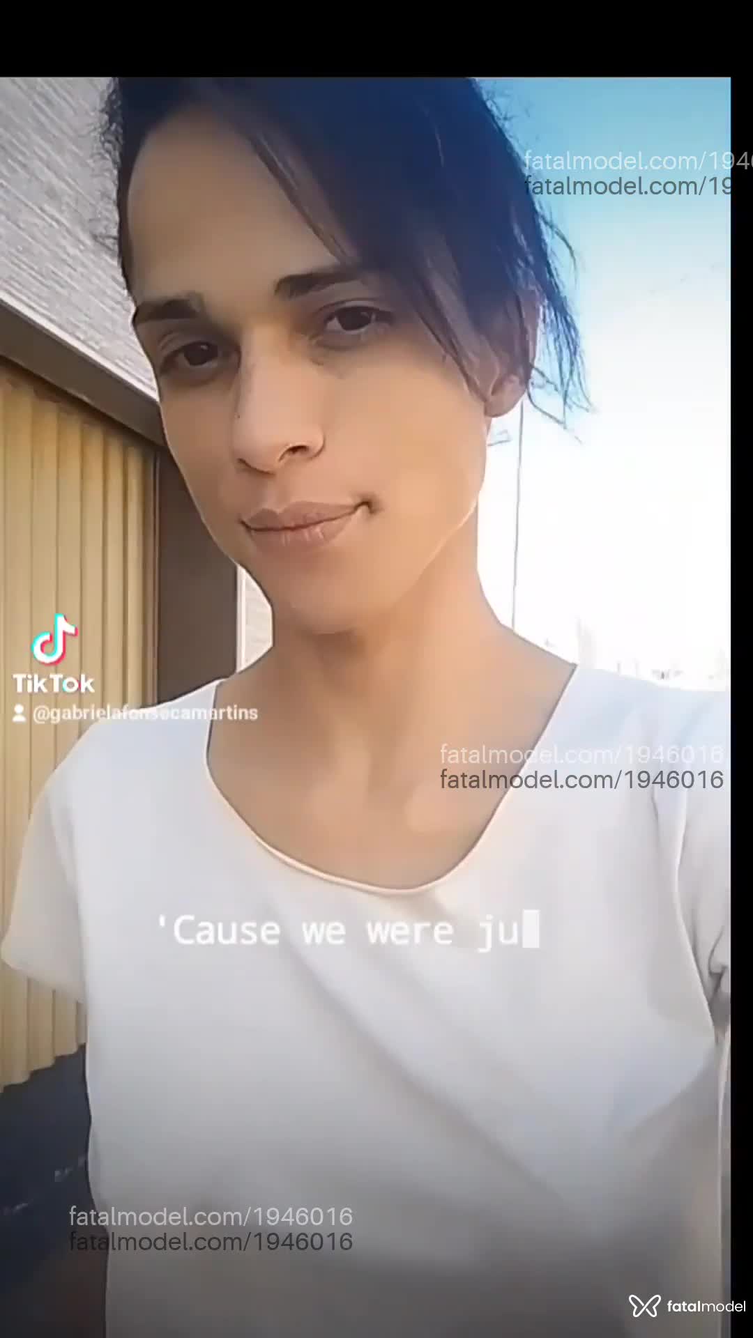 Acompanhante mulher trans com cabelo castanho de olhos castanhos em Betim - Flávia TransBetim
