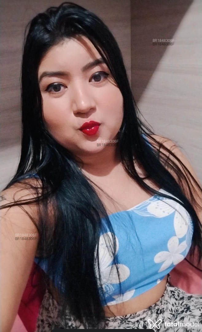 Acompanhante mulher com cabelo castanho de olhos castanhos em Praia Grande - Naomi kim