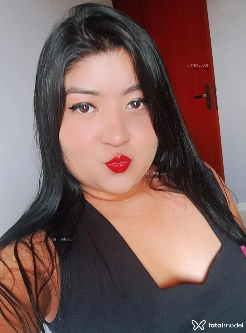 Acompanhante mulher com cabelo castanho de olhos castanhos em Praia Grande - Naomi kim
