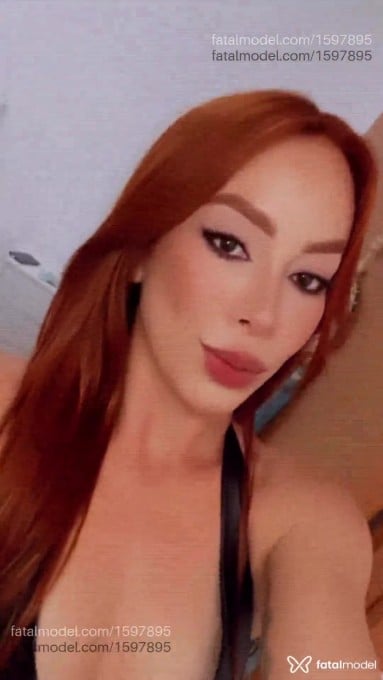 Acompanhante mulher ruiva (o) de olhos castanhos em Governador Valadares - Marina