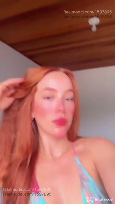 Acompanhante mulher ruiva (o) de olhos castanhos em Governador Valadares - Marina