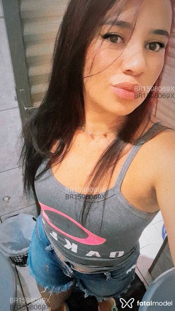 Acompanhante mulher com cabelo castanho de olhos castanhos em Primavera do Leste - Manu Prado