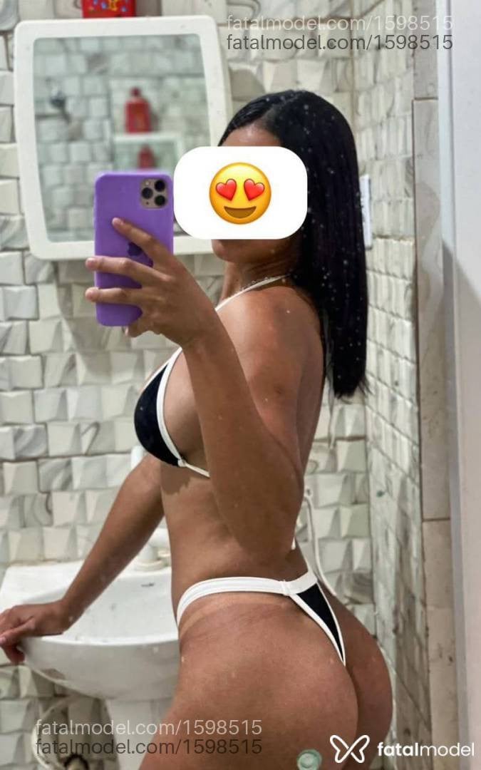 Acompanhante mulher com cabelo castanho de olhos castanhos - Tokio