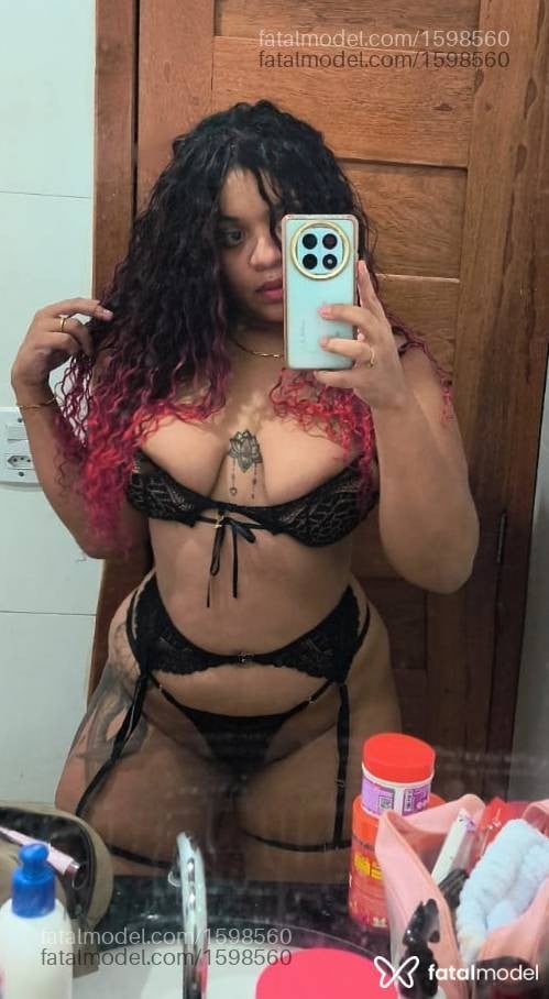 Acompanhante mulher ruiva (o) de olhos mel em Itaituba - Lara Ferrari