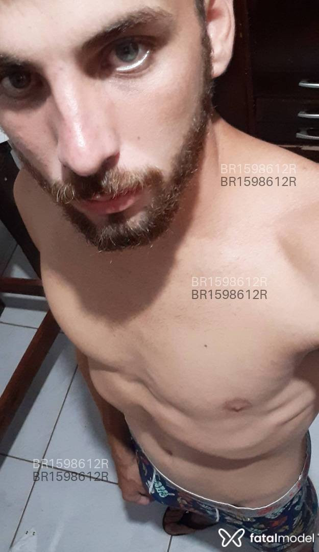 Acompanhante homem loira (o) de olhos verdes em Virtual - Daniel