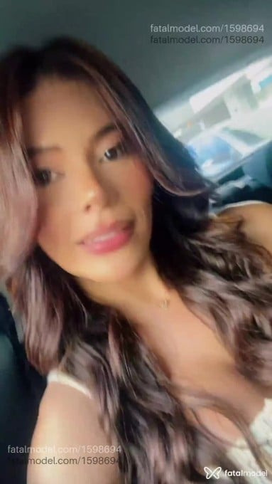 Acompanhante mulher trans com cabelo castanho de olhos castanhos em Balneário Camboriú Acompanhante mulher trans com cabelo castanho de olhos castanhos em Balneário Camboriú - Marina Pascoal