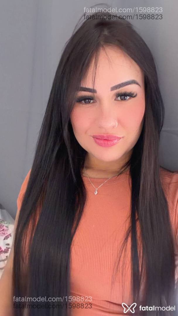Acompanhante mulher morena (o) de olhos castanhos - Larissa Gonçalves