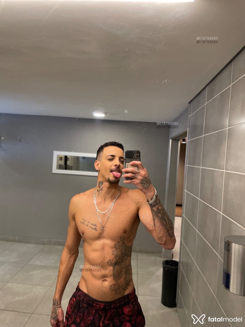 Acompanhante homem morena (o) de olhos castanhos em São Paulo - Franklin