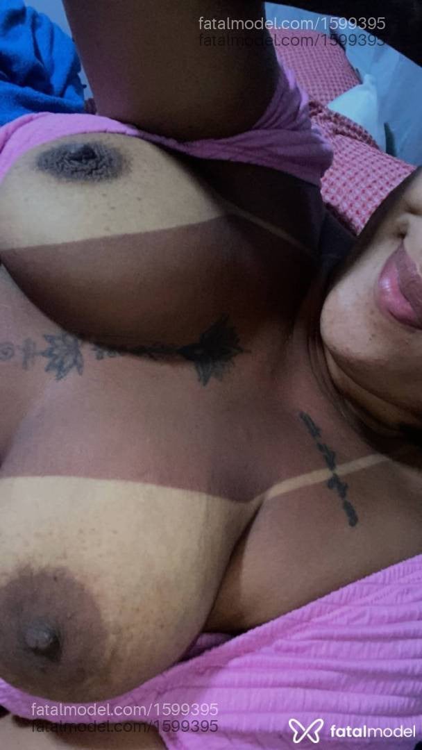 Acompanhante mulher com cabelo castanho de olhos castanhos - Maya Prado