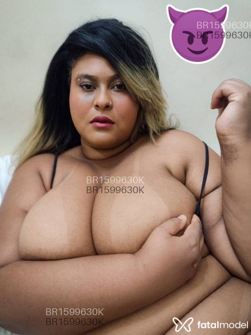 Acompanhante mulher com cabelo castanho de olhos castanhos em Rio de Janeiro - Ju Curvy