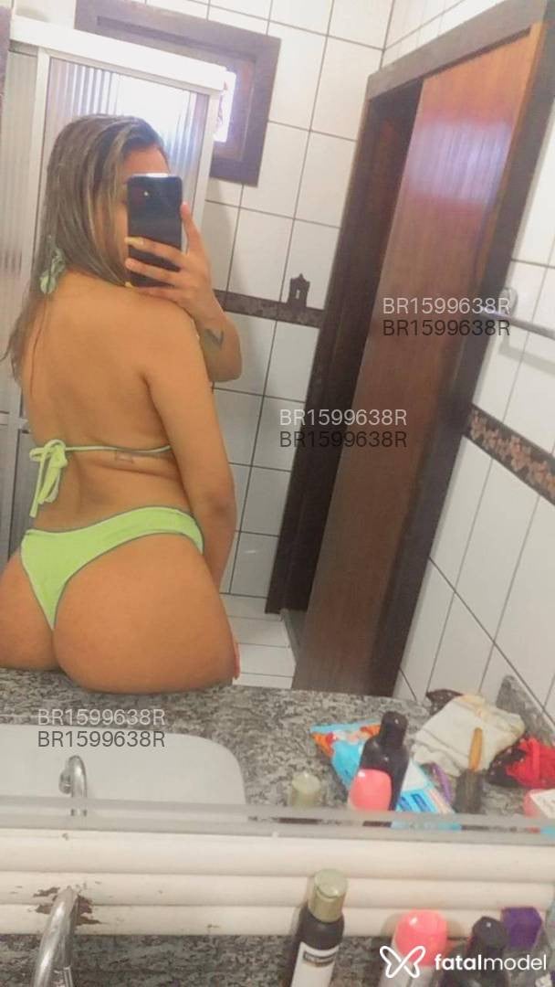 Acompanhante mulher loira (o) de olhos castanhos em Brusque - Nicole