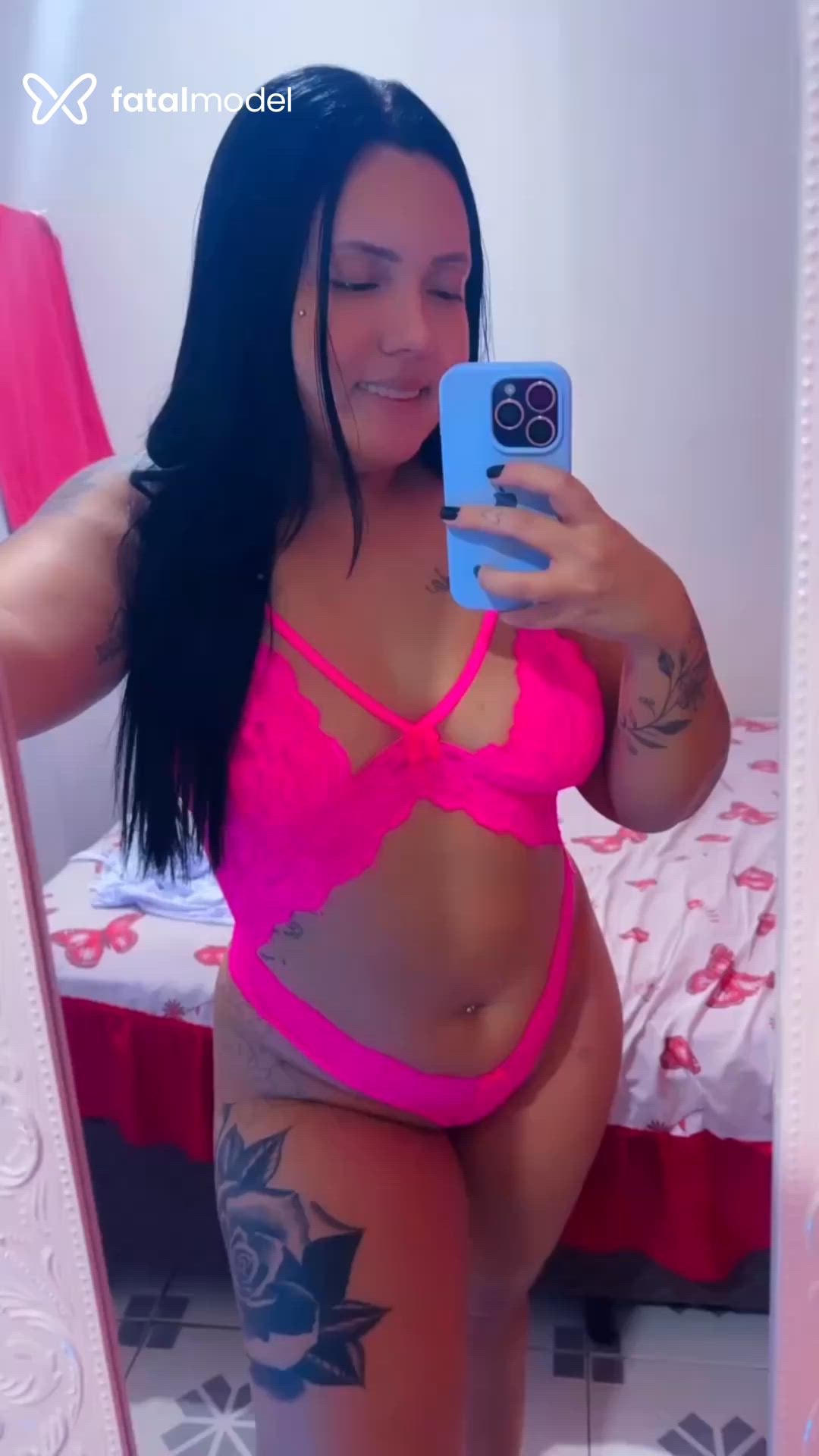 Acompanhante mulher com cabelo castanho de olhos castanhos - Maria Júlia Mello Acompanhante mulher com cabelo castanho de olhos castanhos - Maria Júlia Mello