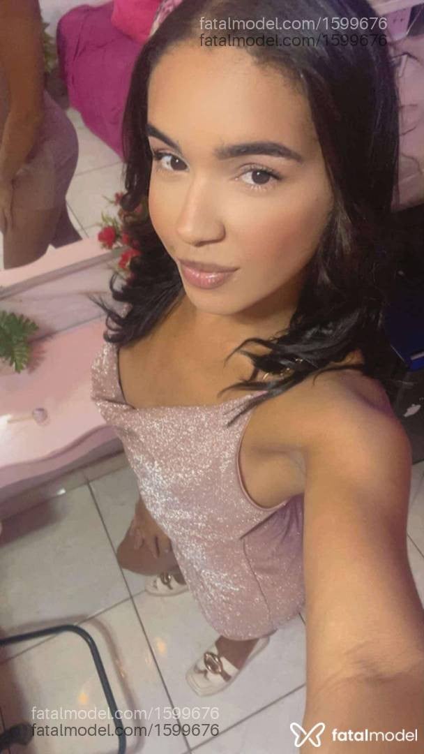 Acompanhante travesti com cabelo castanho de olhos castanhos em Petrolina - Thalia Gomes