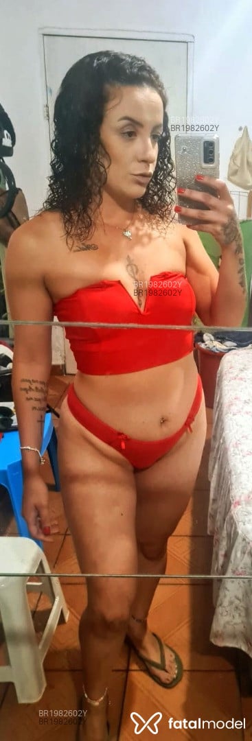 Acompanhante mulher ruiva (o) de olhos castanhos em Virtual - Melissa