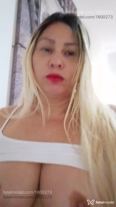 Acompanhante mulher loira (o) de olhos castanhos em Cascavel - Dany Barone