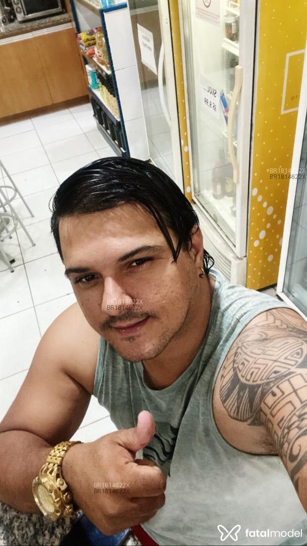 Acompanhante homem morena (o) de olhos pretos em Salvador - Miranda