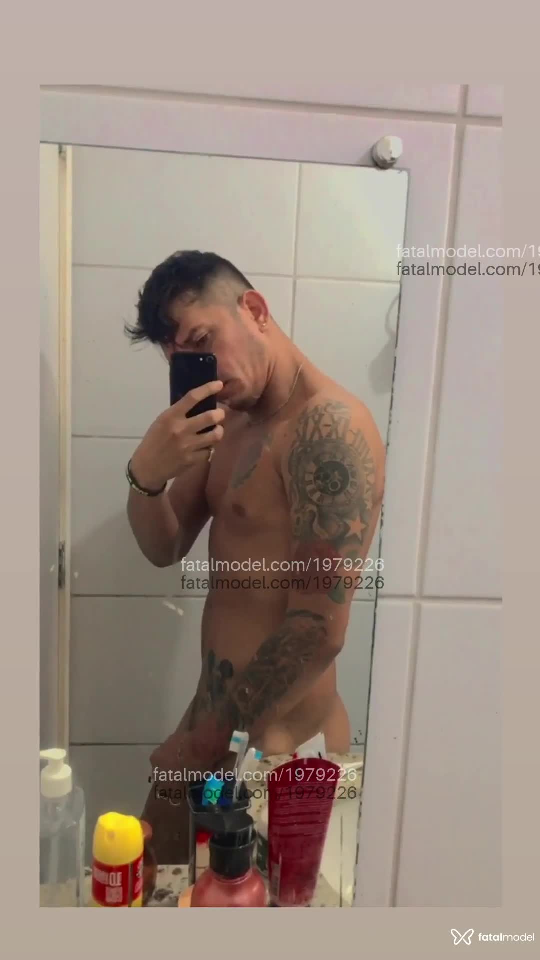 Acompanhante homem com cabelo castanho de olhos castanhos em Belém - Cambell