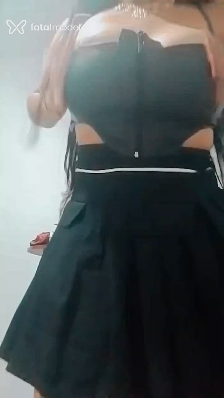 Acompanhante mulher com cabelo castanho de olhos mel - Mayumi