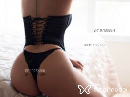 Acompanhante mulher com cabelo castanho de olhos castanhos em Palmas - Bella Nogueira