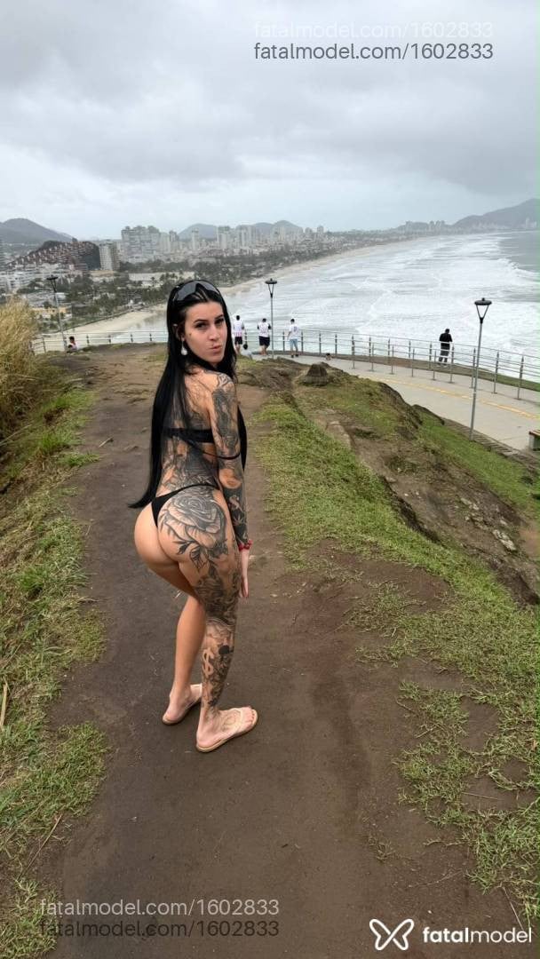Acompanhante travesti morena (o) de olhos castanhos - Bruna