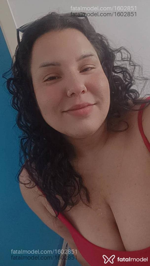Acompanhante mulher morena (o) de olhos castanhos - Morenagbi