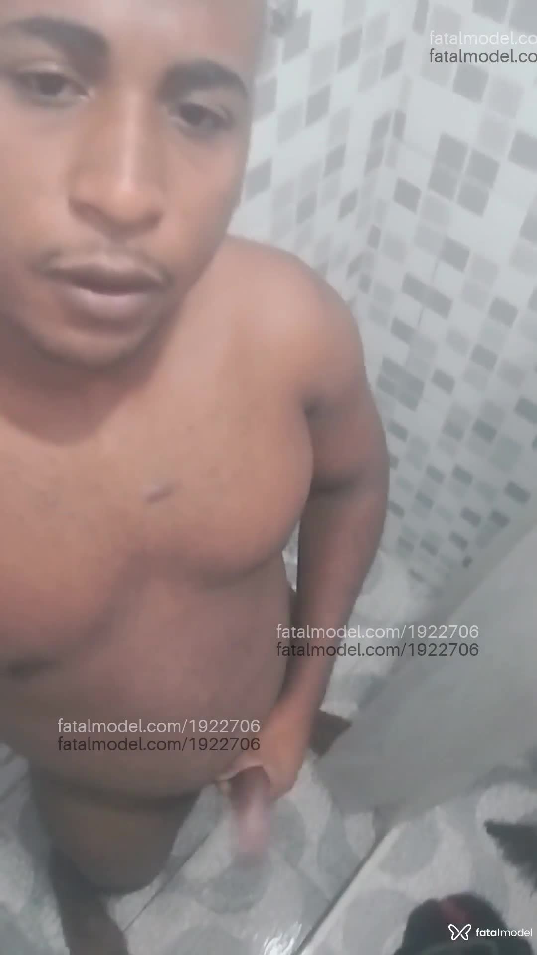Acompanhante homem sem cabelo de olhos castanhos em Rio de Janeiro - Reidoprazer