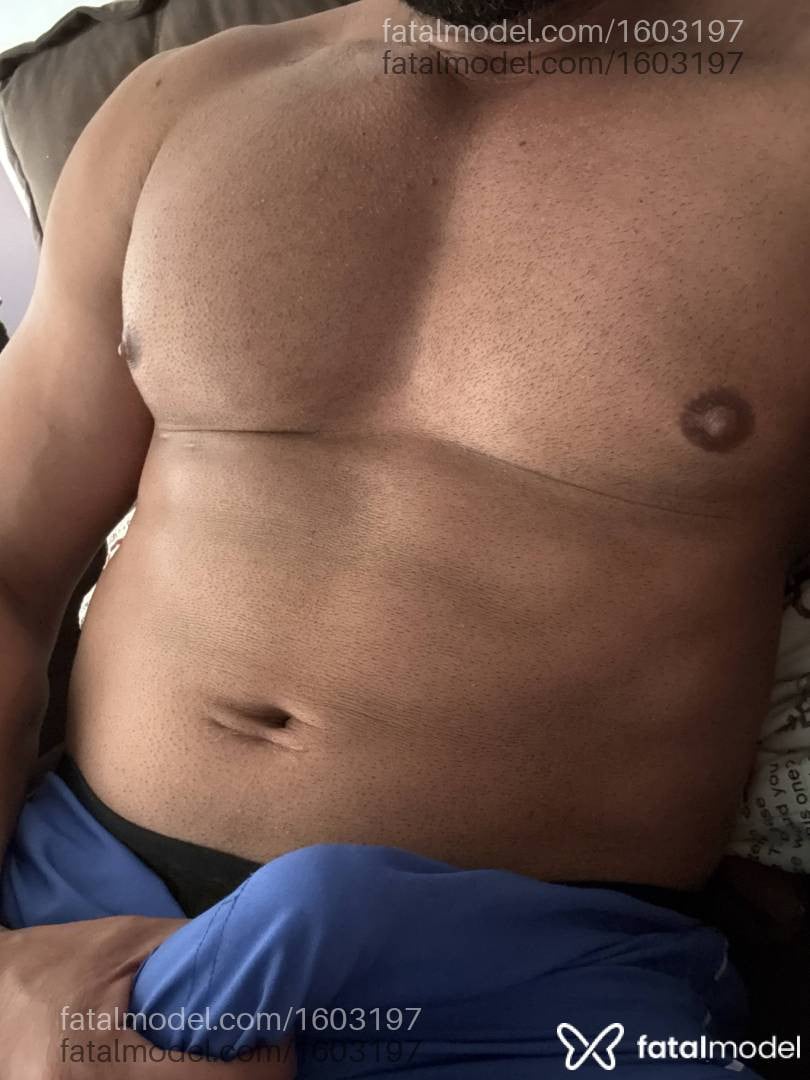 Acompanhante homem morena (o) de olhos castanhos - Cristiano